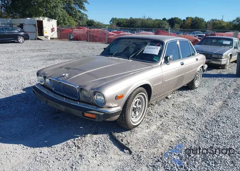 1987 Jaguar Xj6 Vanden Plas from USA, damaged, VIN SAJAY1349HC466975